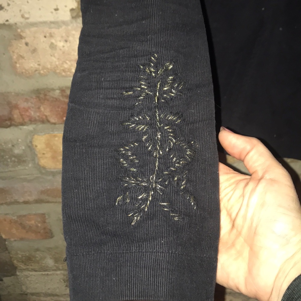Black velour buttonless jacket. - Picture 3 of 3